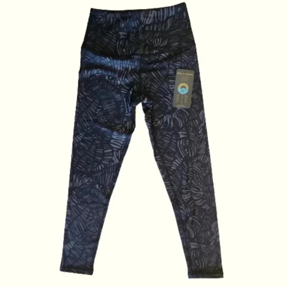Sol & Mane "Alana" black and grey animal print legging Size XS NWT